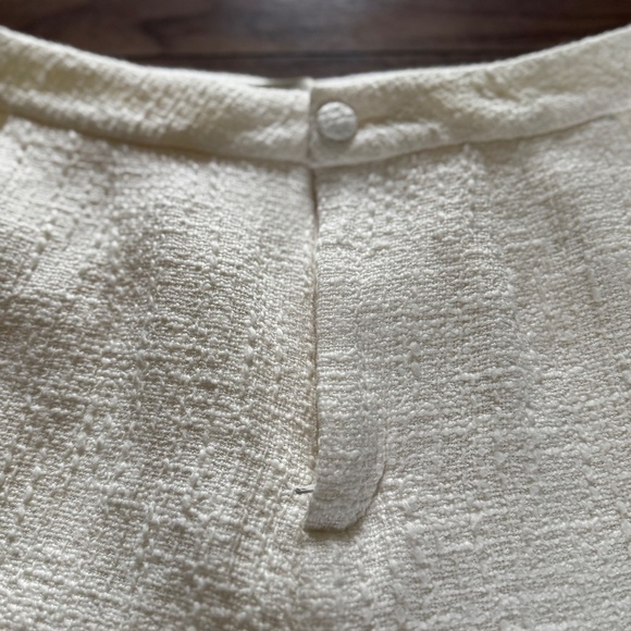 Veiled | XS Cream Tweed Pleated Trousers – Elegant & Modest Fit - Picture 4 of 8